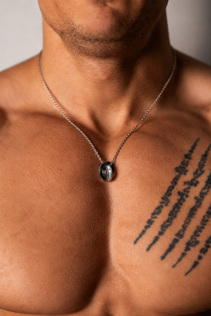 ALITE WEAR VALOR silver round pendant necklace on a rope chain in 316L stainless steel